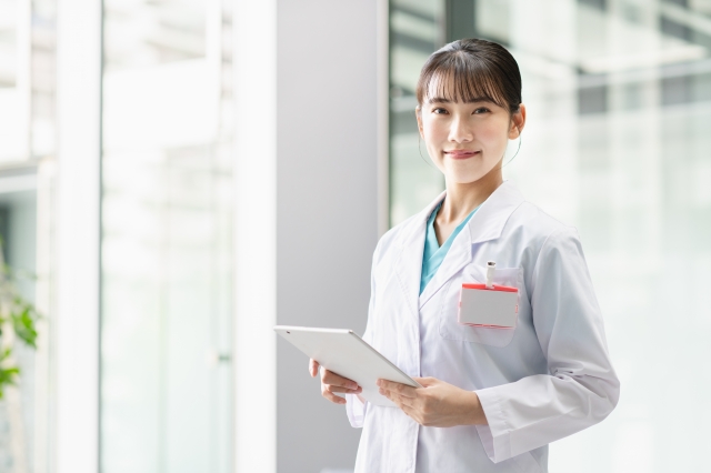 女医